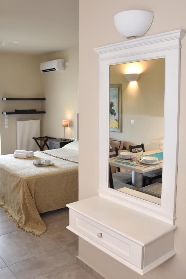 Ελιάδες - Eliades Apartments Karystos  Esterno foto